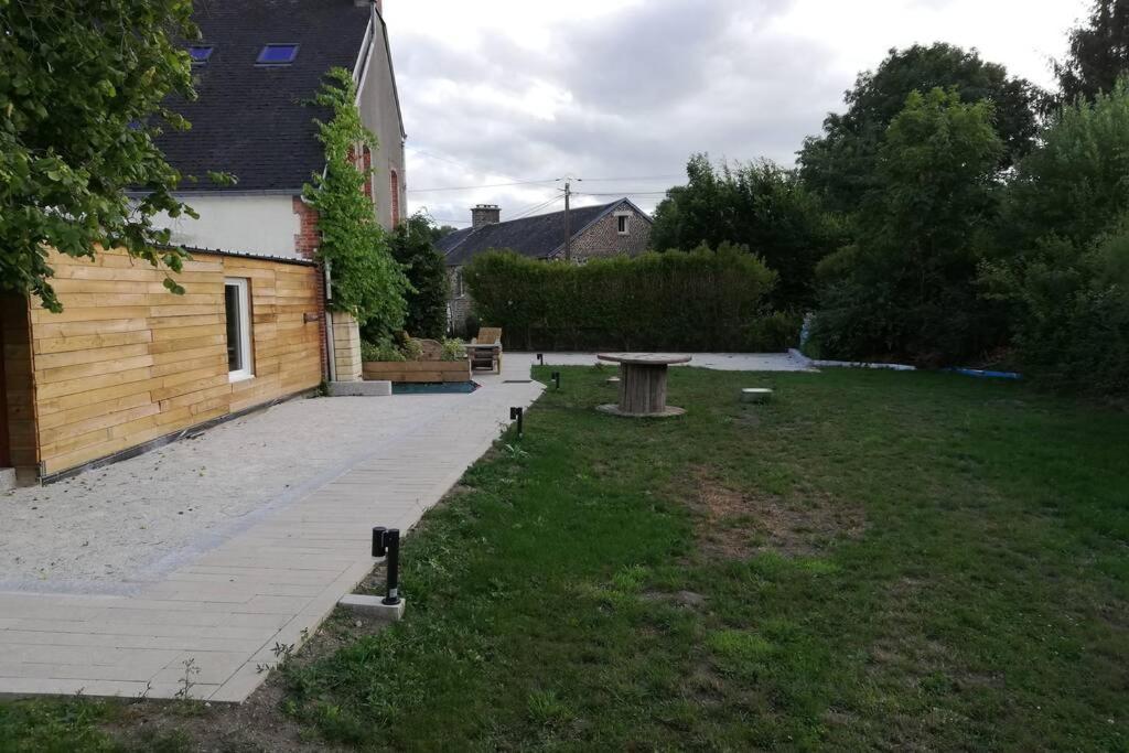 La Maison Reseau Cycle Et Gites Clécy Eksteriør bilde